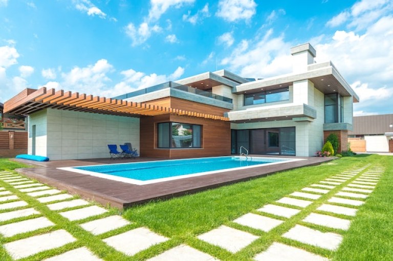 Why a swimming pool is good for your real estate investment